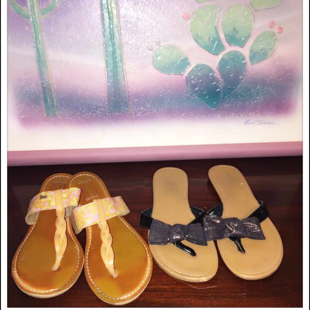 💕💋2 PAIRS OF SUPER CUTE SANDALS SIZE 8💕💋